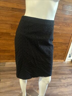 LOFT Black Eyelet-Pattern Pencil Skirt